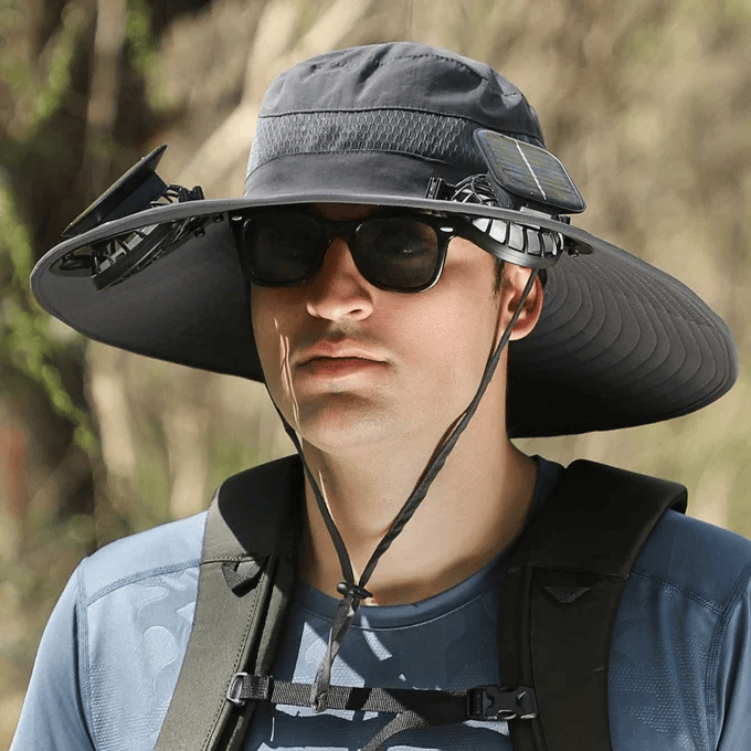 Outdoor-Sonnenhut mit breiter Krempe und Solarlüfter