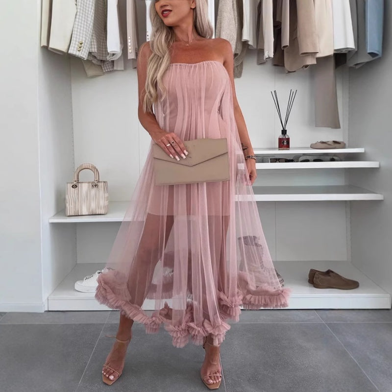 Trägerloses Damen-Kleid mit Tüll-Schicht und Rüschenbesatz