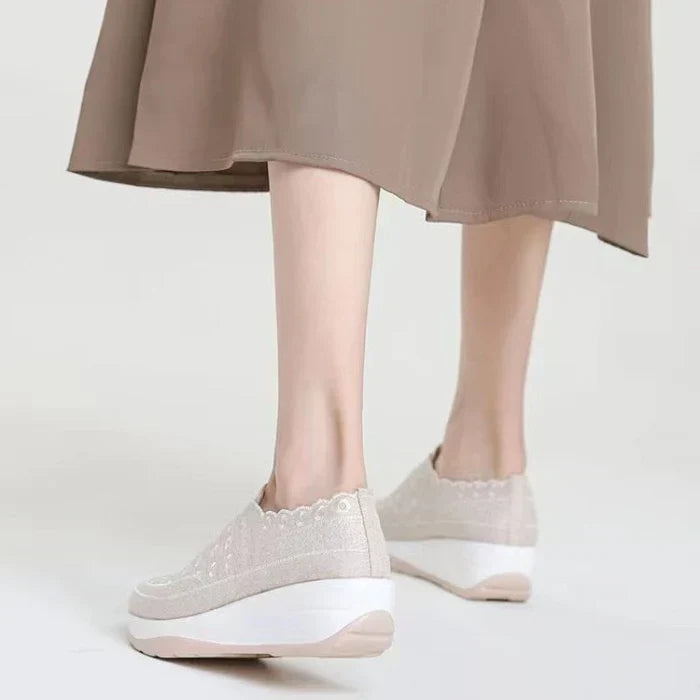 Bequeme Slip-On-Schuhe aus elastischem Mesh mit runder Zehenpartie für Damen