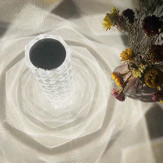 🌹 "Rosenschimmer - Die romantische Wohlfühl-Lampe mit sanftem Ambiente"