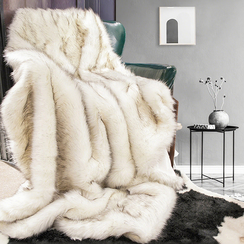 ✨ Luxus Kunstfell-Decke im Fuchs-Look – Weiche PV-Fleece Wohndecke, Sofa- & Bettüberwurf, Kuscheldecke im modernen Ins-Stil