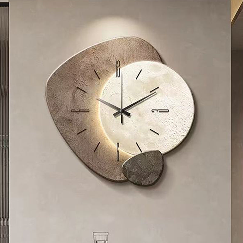 Dekorative Wanduhr im nordischen Stil