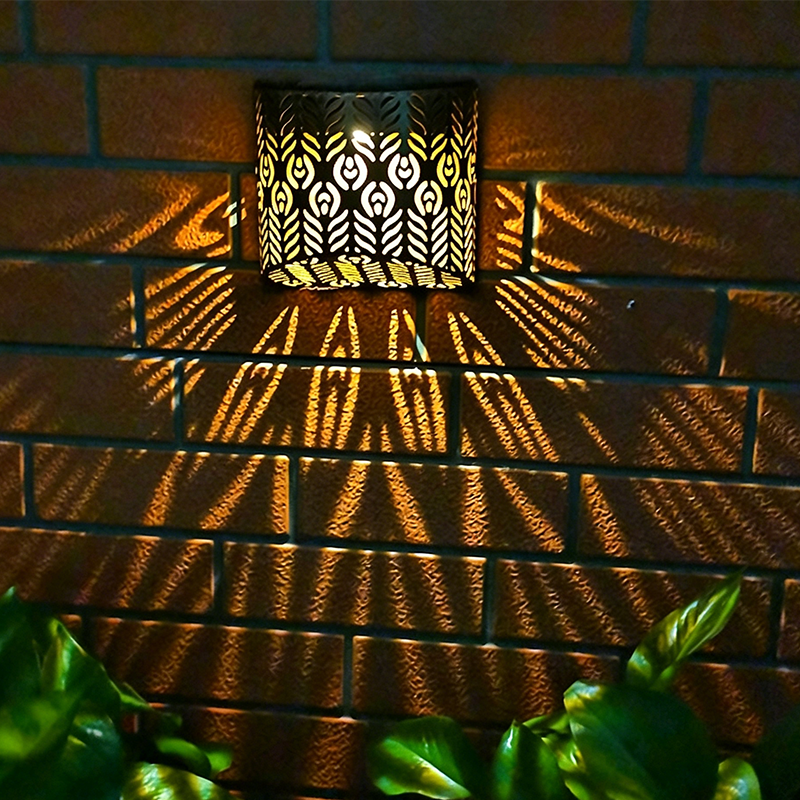 Solar-Wandleuchte mit Lochmuster – dekorativ & energiesparend – ideal für Garten, Terrasse & Eingangsbereich☀️💡