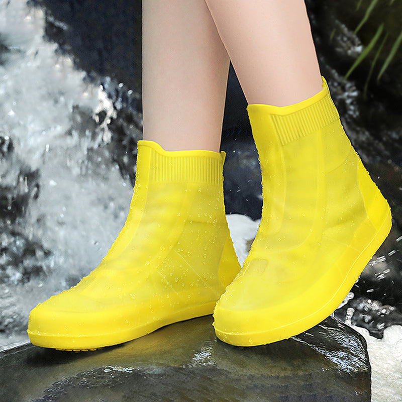 🛍️ 50 % Rabatt – Wasserdichte Überschuhe mit rutschfester Sohle – robust, wiederverwendbar & ideal für Regen, Schnee & Outdoor ☔
