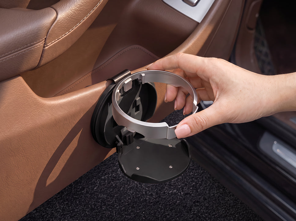 Insert mounting clip