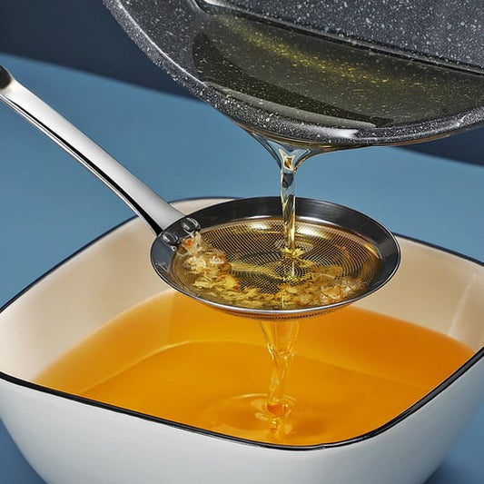 🍳30 % Rabatt – Edelstahl-Ölschöpfer mit Aufhängehaken – feinmaschig zum Abtrennen von Öl & Rückständen, ideal für Suppen & Frittierfett 🥣