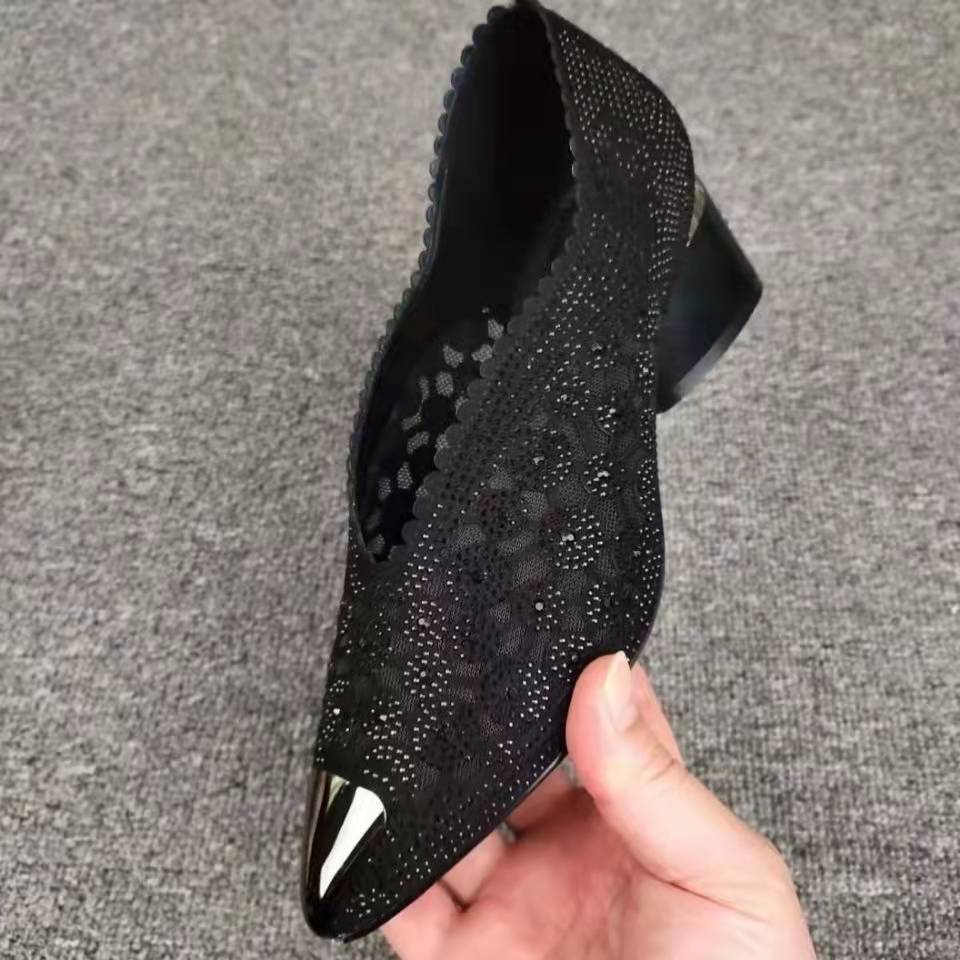 👡Slipper aus Mesh mit Kristallen und dickem Absatz