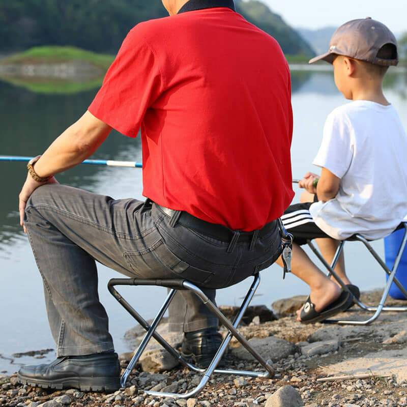 Tragbarer Edelstahl-Faltstuhl – leicht, stabil & platzsparend – ideal für Camping, Angeln, Picknick & Ausflüge🏕️🎣