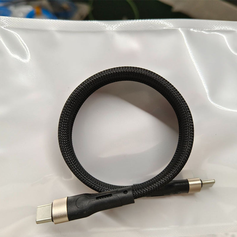 📱🚗 Magnetisches Auto-Ladekabel mit Schnellladefunktion & praktischer Aufbewahrung