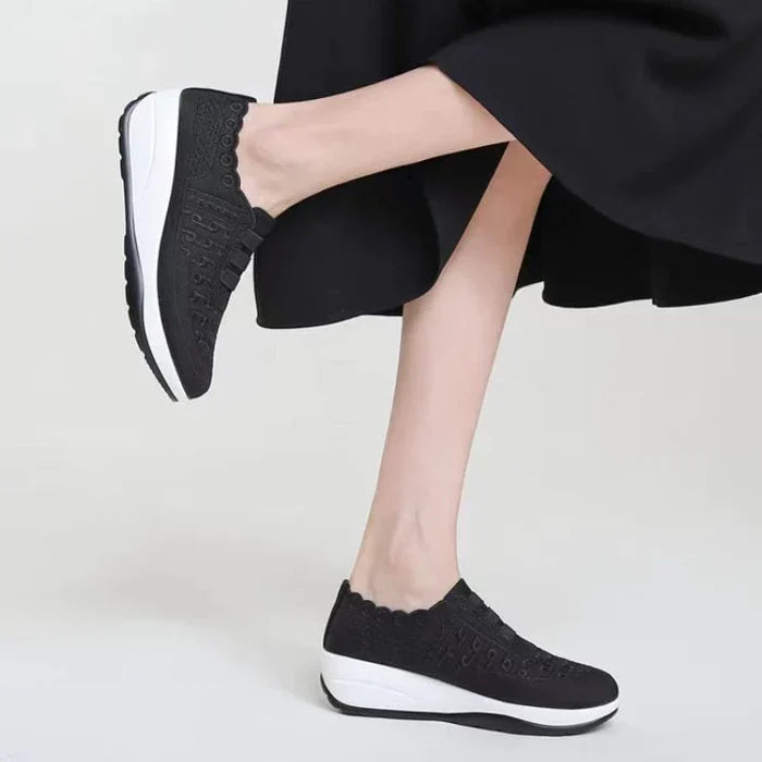 Bequeme Slip-On-Schuhe aus elastischem Mesh mit runder Zehenpartie für Damen