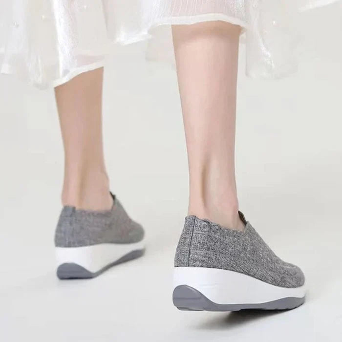 Bequeme Slip-On-Schuhe aus elastischem Mesh mit runder Zehenpartie für Damen