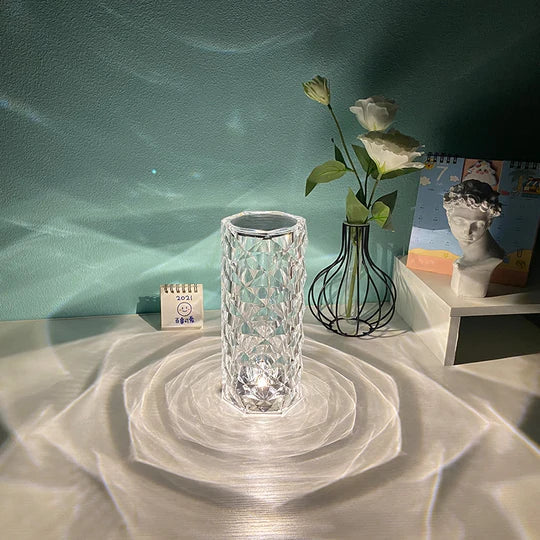 🌹 "Rosenschimmer - Die romantische Wohlfühl-Lampe mit sanftem Ambiente"