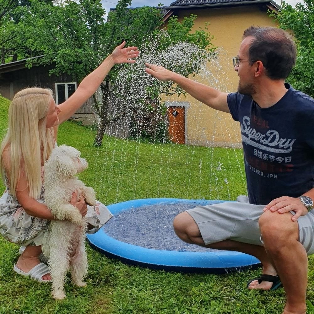 🔥49% Rabatt🔥Rutschfeste Wasserspielmatte (für Kinder & Hunde)