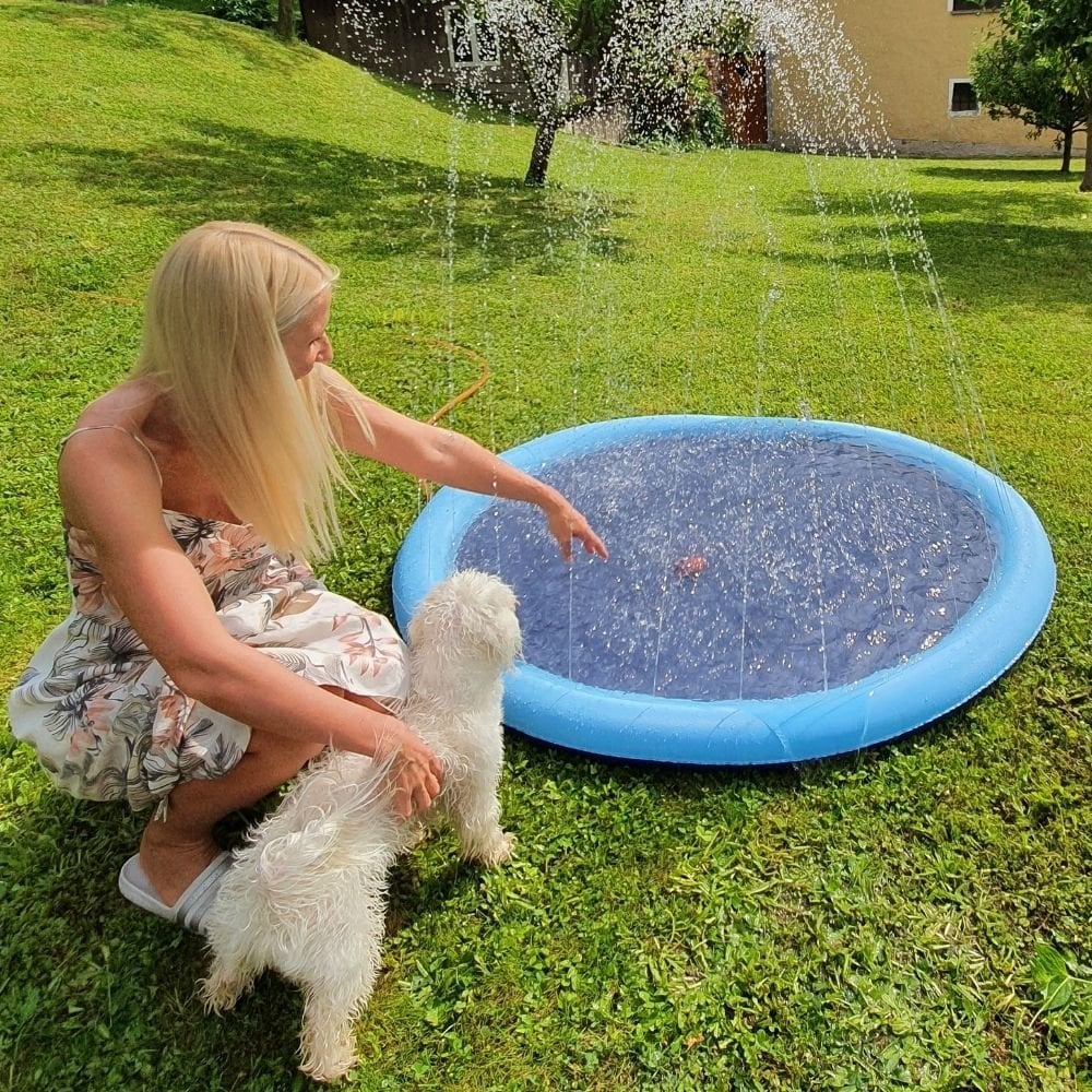 🔥49% Rabatt🔥Rutschfeste Wasserspielmatte (für Kinder & Hunde)