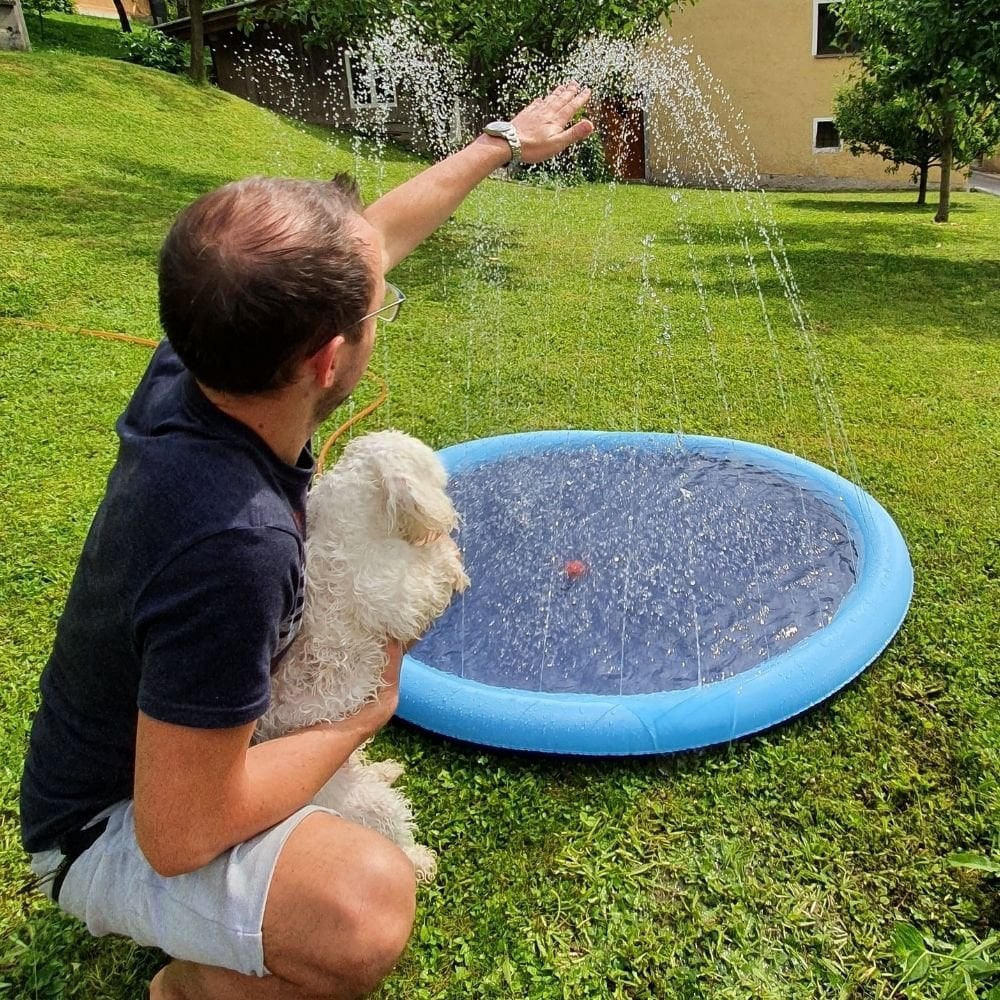 🔥49% Rabatt🔥Rutschfeste Wasserspielmatte (für Kinder & Hunde)