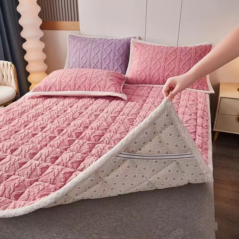 Mattress and pillowcases