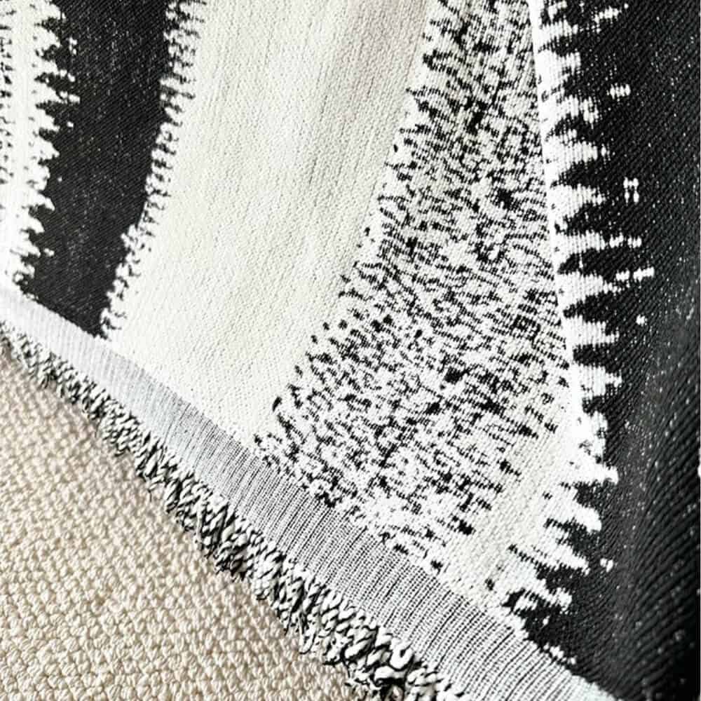 🛋️ Weicher gestreifter Chenille-Sofaüberwurf – Atmungsaktiv & Stilvoll für jede Jahreszeit 🌤️