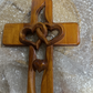 ✨🎅Weihnachtsangebote – Nur für kurze Zeit!⏰Holzkreuz mit verschlungenen Herzen ✝️ Einzigartiges, handgeschnitztes Hochzeitsgeschenk mit verschlungenen Herzen und spiritueller Bedeutung! ❤️