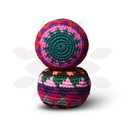 🌈Gestrickter Multicolor Hacky Sack – Handlich & Stressabbau ✨ Für Freizeit & Outdoor-Spaß