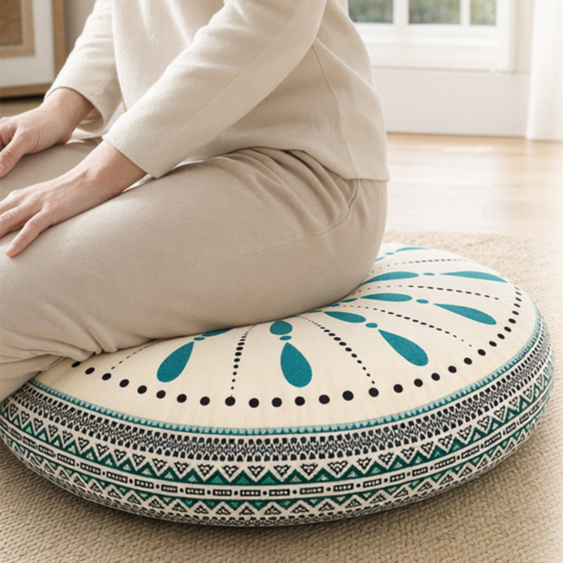 🧘‍♀️ Extra dickes Sitzkissen mit stabilem Schaumkern – bietet festen Halt beim Meditieren oder Beten, entlastet Knie & Gelenke, ideal für Yoga, Gebet oder den täglichen Gebrauch🌸