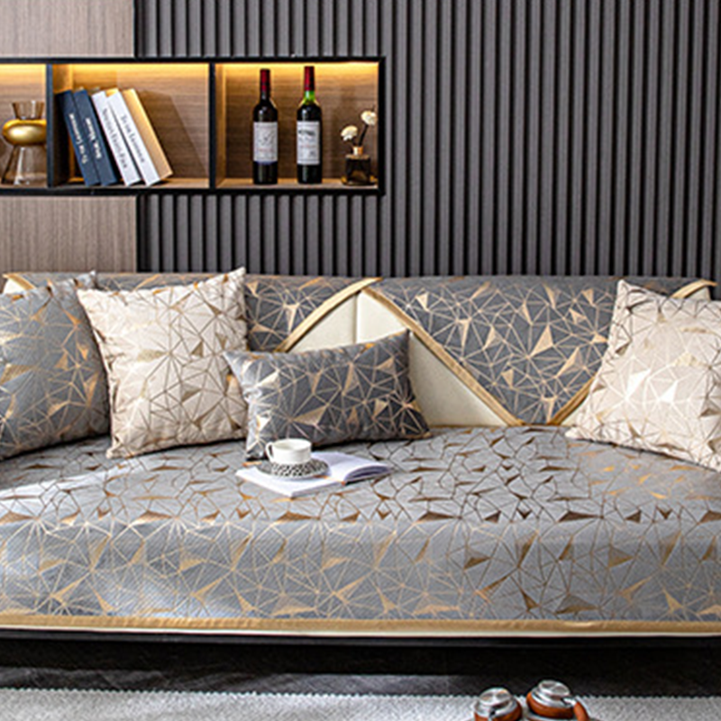 ✨ 50 % Rabatt – Edles Sitzkissen mit Goldprägung – weicher Chenille-Bezug, veredelt & pflegeleicht – für mehr Komfort & Stil im Wohnzimmer 🌿