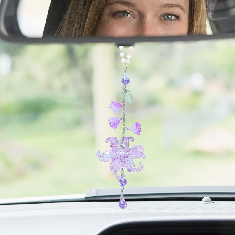 🌸 50% RABATT! 🚗 Eleganter Kristall-Blumen-Autohänger – Funkelnder Kristall, filigranes Design & einfach zu montieren – Perfektes Accessoire für Ihr Auto ✨
