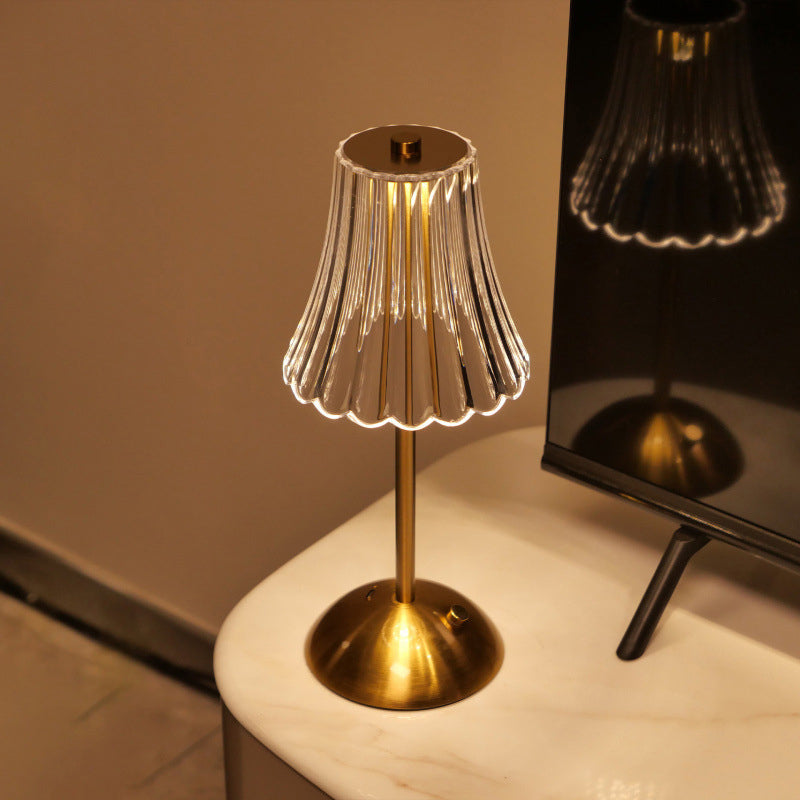 💡 Akku-Tischlampe im Retro-Design – Touch-Steuerung mit 3 Lichtfarben und elegantem goldfarbenem Finish