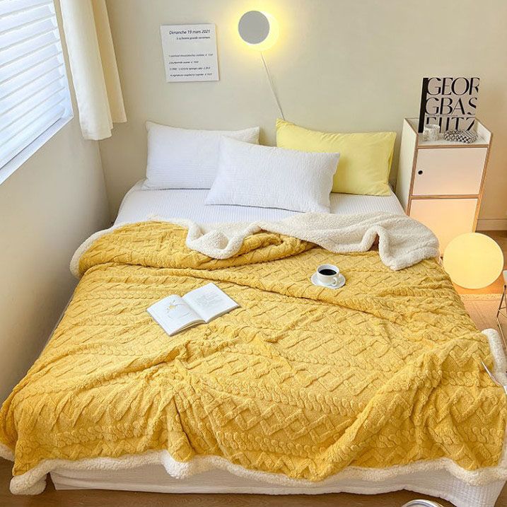 🛋️ Flauschige Flanelldecke – Weiche Kuscheldecke für Sofa, Bett und gemütliche Nickerchen