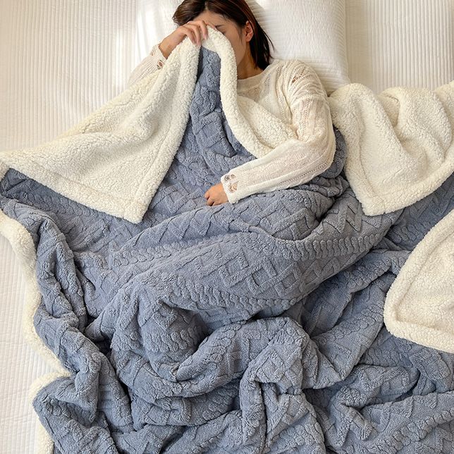 🛋️ Flauschige Flanelldecke – Weiche Kuscheldecke für Sofa, Bett und gemütliche Nickerchen