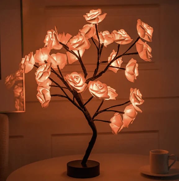 🔥 50% RABATT! 🌹 LED Rosenbaum Lampe – Romantische Blumenleuchte mit USB-Anschluss & Schalter