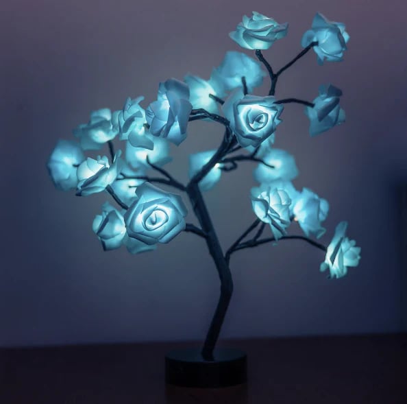 🔥 50% RABATT! 🌹 LED Rosenbaum Lampe – Romantische Blumenleuchte mit USB-Anschluss & Schalter