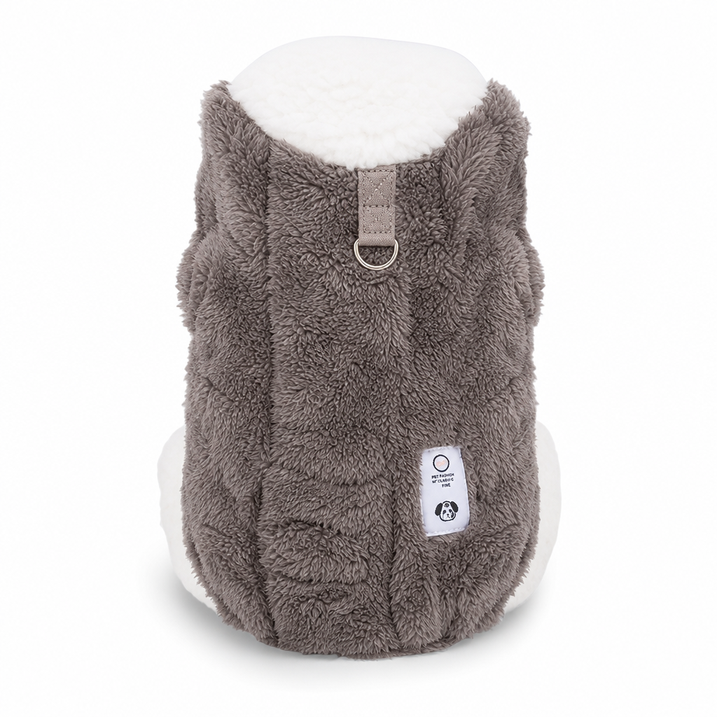 📢📢 50% RABATT! 🐶 Weicher Fleece-Mantel für kleine Hunde & Katzen – warm, kuschelig & mit Leinen-D-Ring